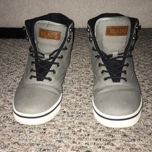 Vlado means sneakers